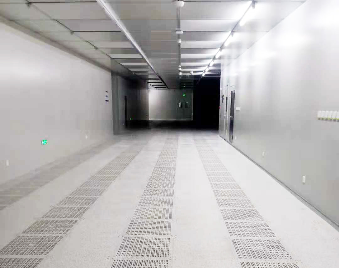 Cleanroom three-stage filtration system